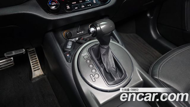 Kia Sportage 2013 — photo 9