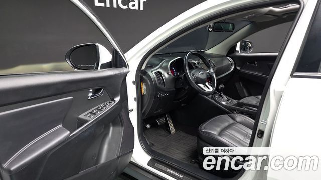 Kia Sportage 2013 — photo 10