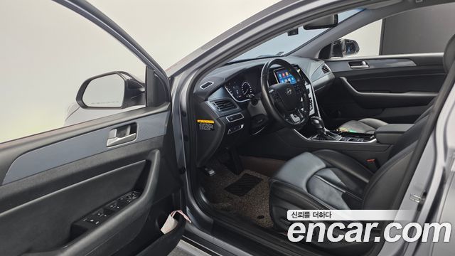 Hyundai Sonata 2016 — photo 10