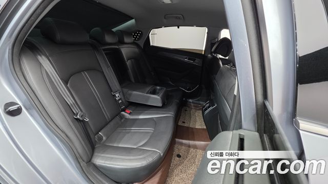 Hyundai Sonata 2016 — photo 19