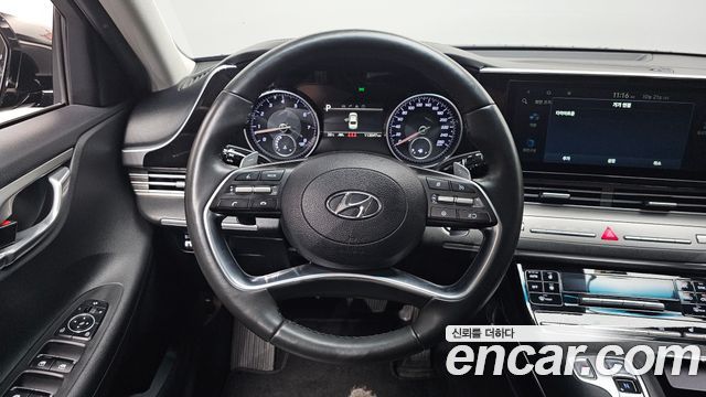 Hyundai Grandeur 2023 — photo 13