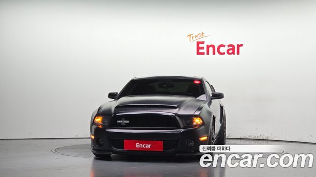 Ford Mustang 2010 — photo 3