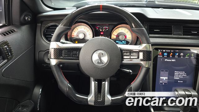 Ford Mustang 2010 — photo 13
