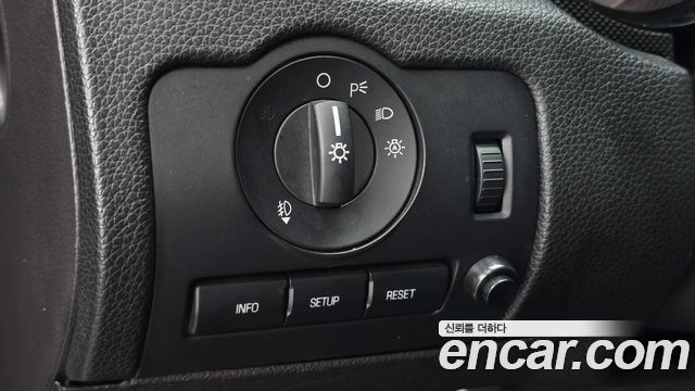 Ford Mustang 2010 — photo 15