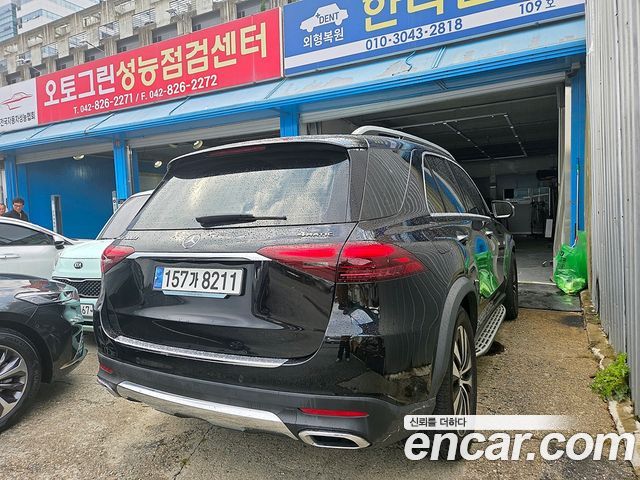 Mercedes-Benz GLE-Class 2024 — photo 3