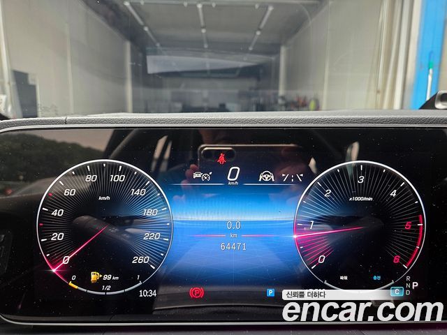 Mercedes-Benz GLE-Class 2024 — photo 8