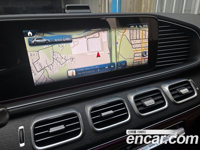 Mercedes-Benz GLE-Class 2024 — photo 10