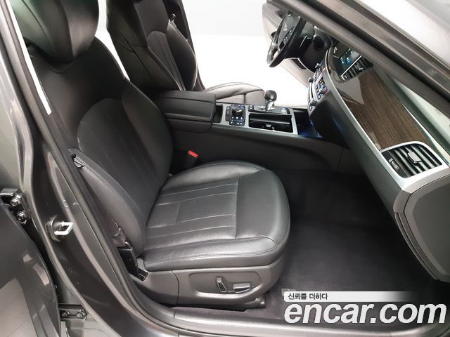 Genesis G80 2017 — photo 12
