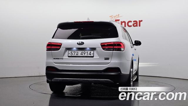 Kia Sorento 2016 — photo 4