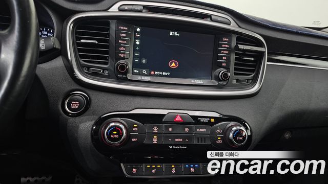 Kia Sorento 2016 — photo 20