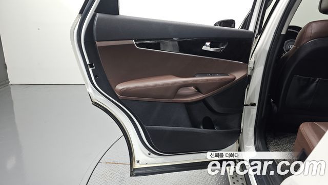 Kia Sorento 2016 — photo 15