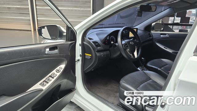 Hyundai Accent 2016 — photo 13