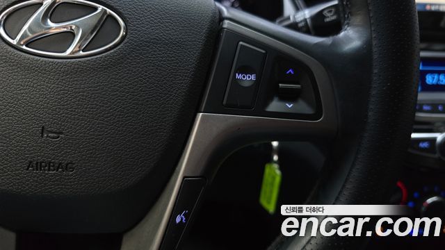 Hyundai Accent 2016 — photo 24