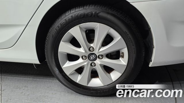 Hyundai Accent 2016 — photo 7