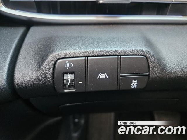 Hyundai AVANTE 2022 — photo 12