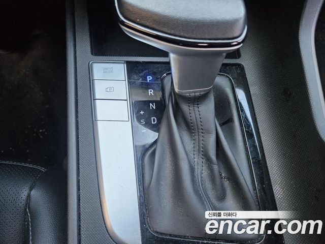 Hyundai AVANTE 2022 — photo 14