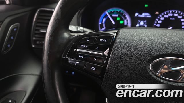 Hyundai Grandeur 2018 — photo 30