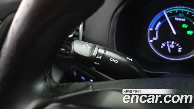 Hyundai Grandeur 2018 — photo 36