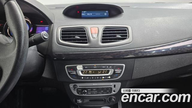 Renault Korea SM3 2015 — photo 18
