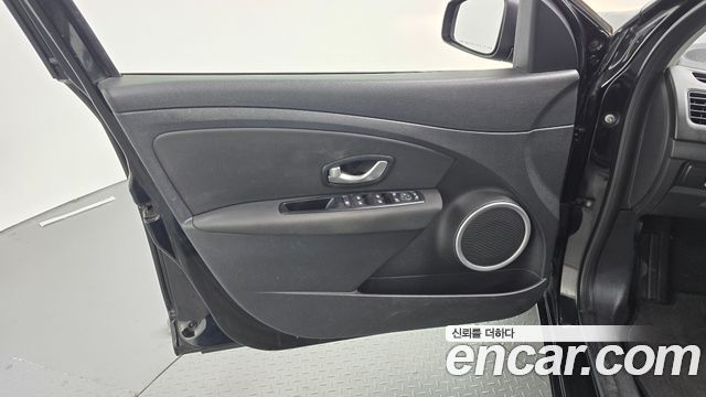 Renault Korea SM3 2015 — photo 14