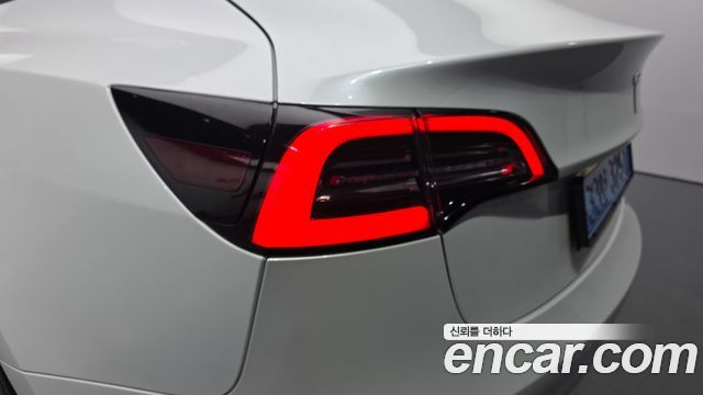 Tesla Model 3 2022 — photo 9
