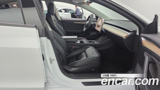 Tesla Model 3 2022 — photo 16