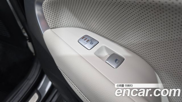 Genesis G70 2018 — photo 25