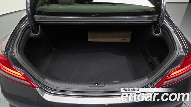 Genesis G70 2018 — photo 26