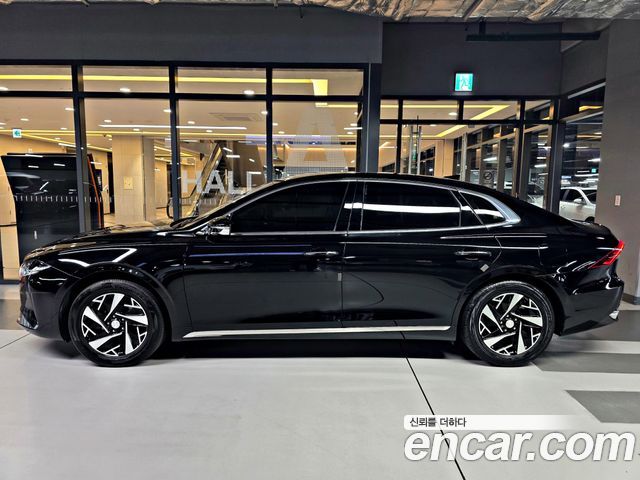 Hyundai Grandeur 2023 — photo 3