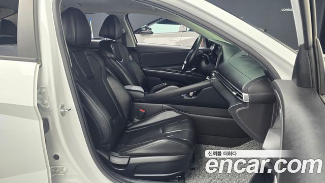 Hyundai AVANTE 2021 — photo 13