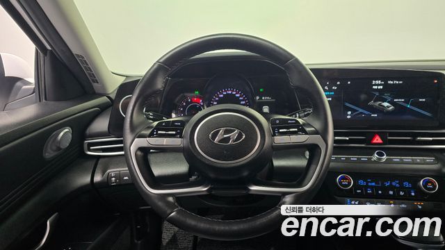 Hyundai AVANTE 2021 — photo 19