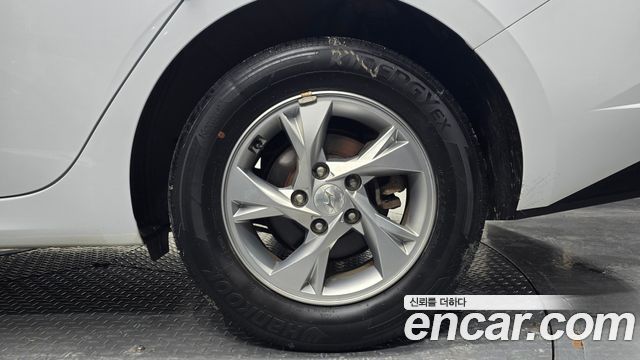 Hyundai AVANTE 2021 — photo 7