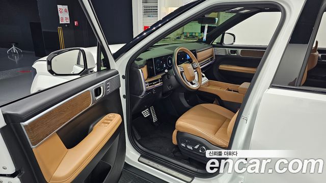 Hyundai Santafe 2025 — photo 13