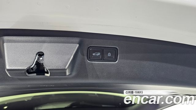 Hyundai Santafe 2025 — photo 26