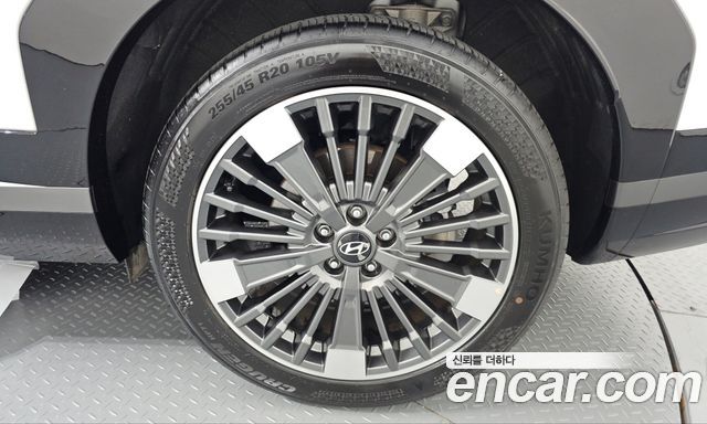 Hyundai Santafe 2025 — photo 7