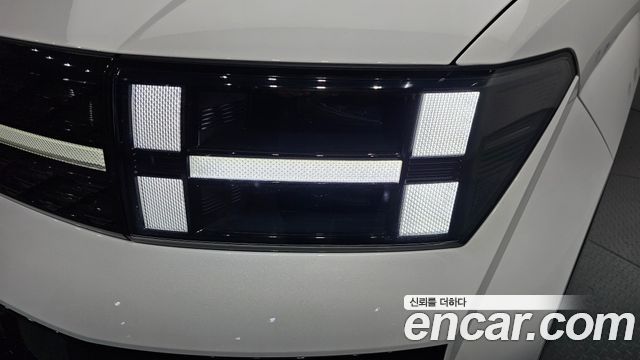 Hyundai Santafe 2025 — photo 8