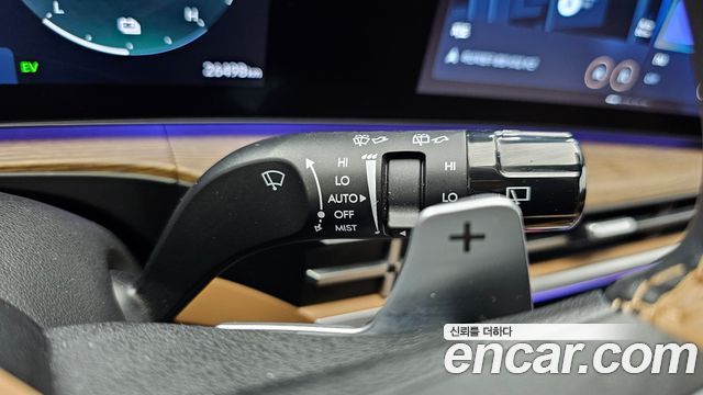 Hyundai Santafe 2025 — photo 28
