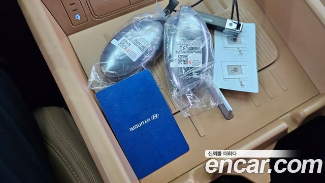 Hyundai Santafe 2025 — photo 30
