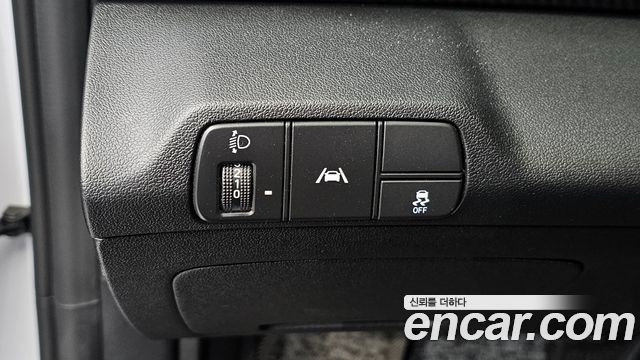 Hyundai AVANTE 2021 — photo 18