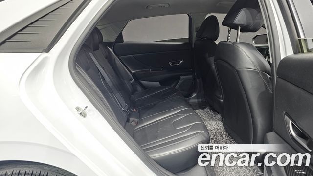 Hyundai AVANTE 2021 — photo 25