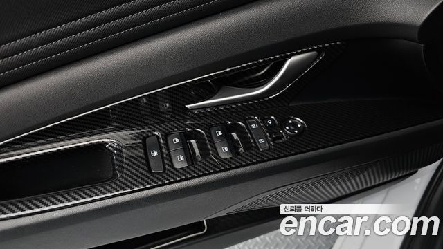 Hyundai AVANTE 2021 — photo 28