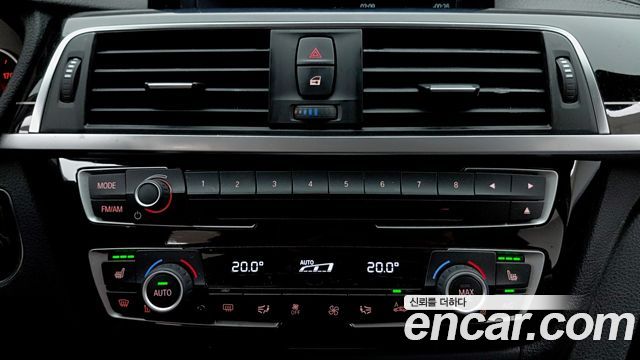 BMW 3-Series 2018 — photo 16