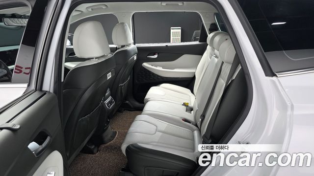Hyundai Santafe 2021 — photo 12