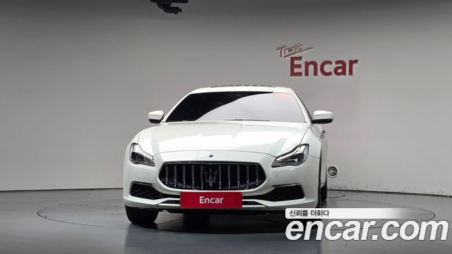 Maserati Quattroporte 2022 — photo 3