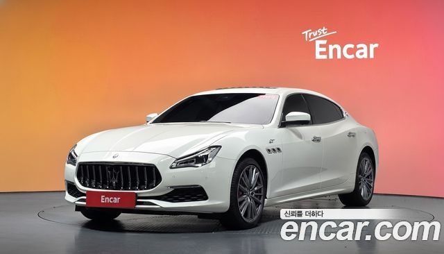 Maserati Quattroporte 2022 — photo 1