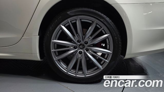 Maserati Quattroporte 2022 — photo 7