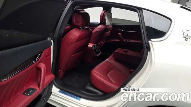Maserati Quattroporte 2022 — photo 16