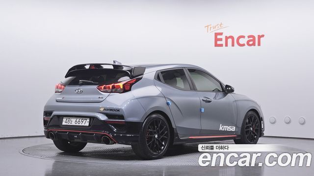 Hyundai Veloster 2019 — photo 2