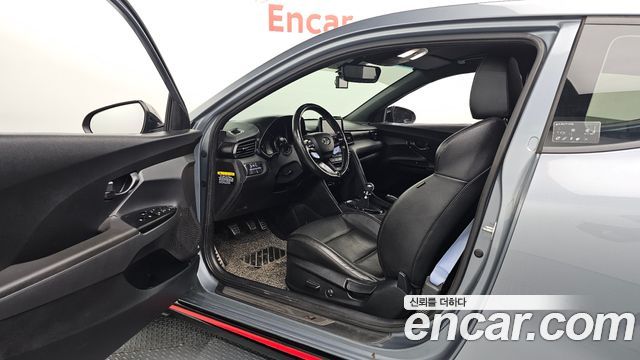 Hyundai Veloster 2019 — photo 13