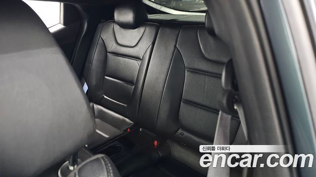 Hyundai Veloster 2019 — photo 18